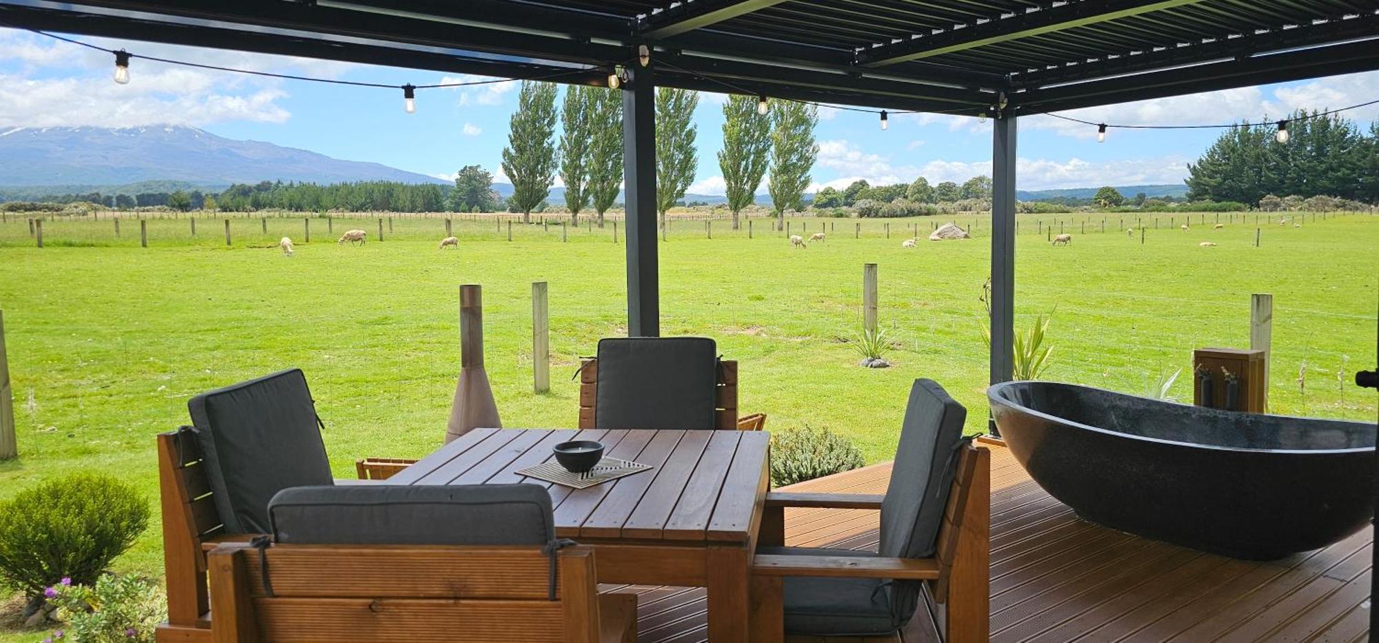 Mangateitei Views - Rangataua Tiny Home Ohakune Exterior foto